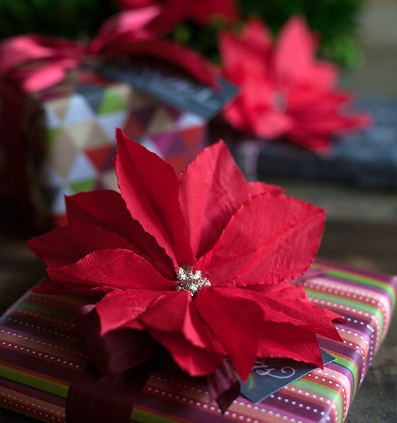 CocktailNapkinPoinsettiaDIY