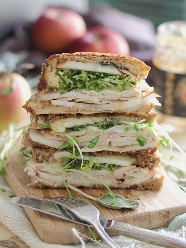 Turkey-cheddar-apple-butter-panini-3-optimized