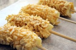 Banana and honey cereal pops