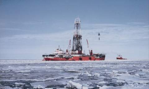 oil rig in the arctic ocean