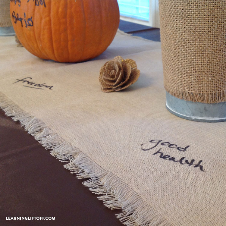 thankful-thanksgiving-table_tablecloth